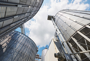 Výrobní aktivita v eurozóně v lednu poklesla