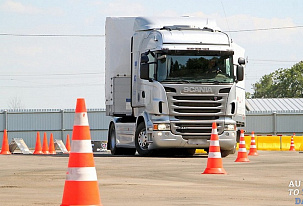 Uzbekistán pomůže snížit nedostatek řidičů kamionů v Evropě