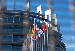 Výrobní aktivita v eurozóně vzrostla poprvé od poloviny roku 2022
